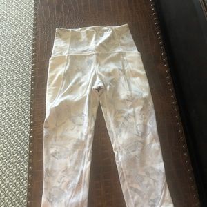 Lulu lemon leggings Capri